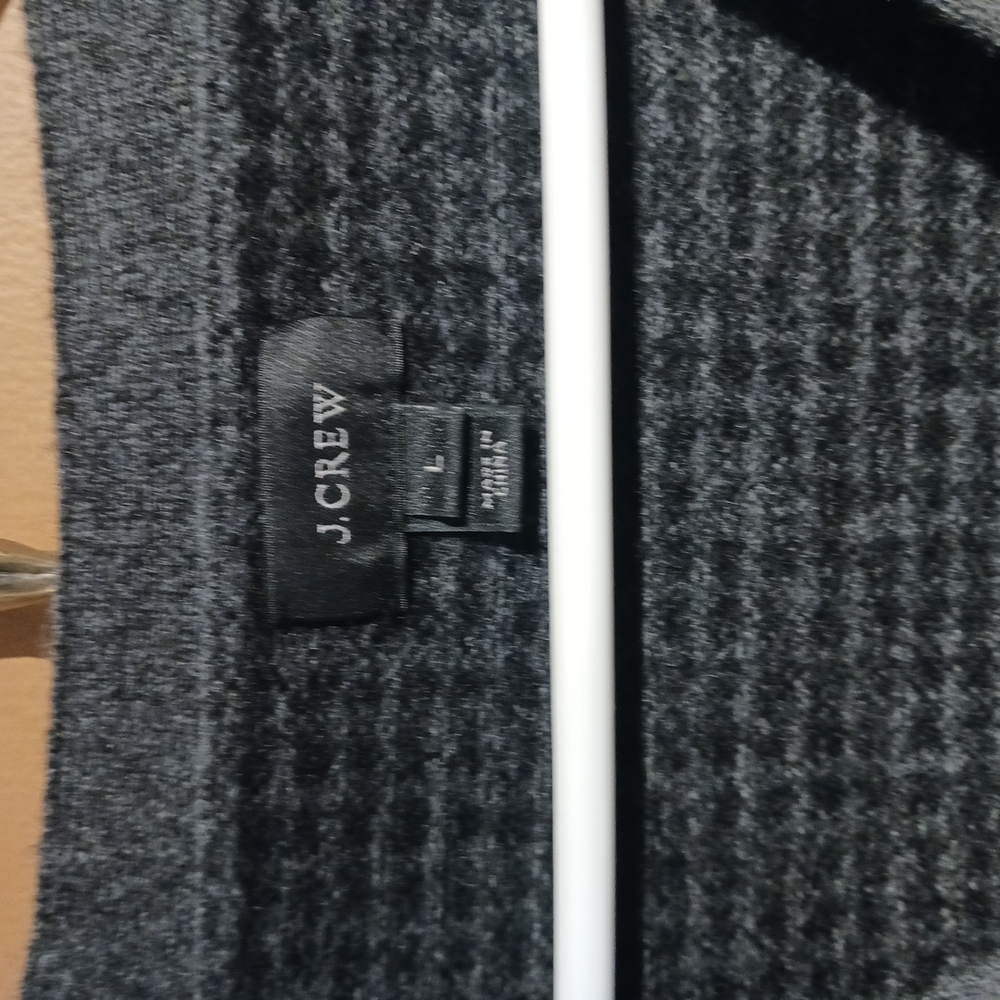 J. Crew Men's Lightweight Gray Plaid Merino Wool Cardigan Sweater. Size L - Picture 4 of 9